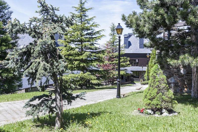 Luderna - Triplex Nin C2 Arenho Daire Naut Aran Dış mekan fotoğraf